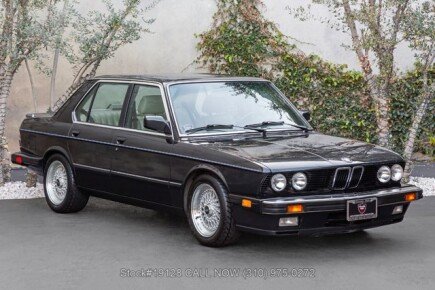 Photo 1 for 1988 BMW 535i Sedan
