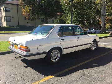 1988 BMW 535i Sedan