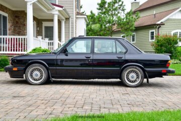 1988 BMW M5