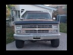Thumbnail Photo 4 for 1988 Chevrolet Suburban 4WD for Sale by Owner