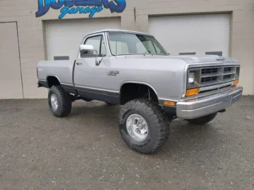 1988 Dodge D/W Truck 4x4 Club Cab W-150