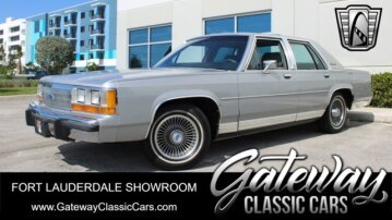 1988 Ford Crown Victoria LX Sedan