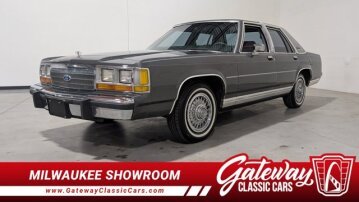 1988 Ford Crown Victoria Sedan
