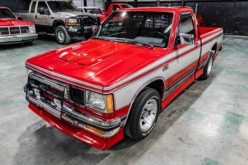 1988 GMC S15 Pickup 2WD Regular Cab