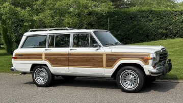 1988 Jeep Grand Wagoneer