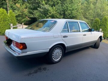 1988 Mercedes-Benz 560SEL