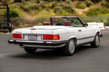 1988 Mercedes-Benz 560SL