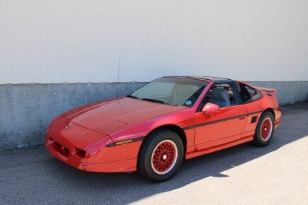 Photo 1 for 1988 Pontiac Fiero GT