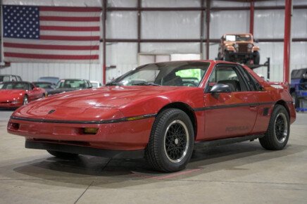 Photo 1 for 1988 Pontiac Fiero