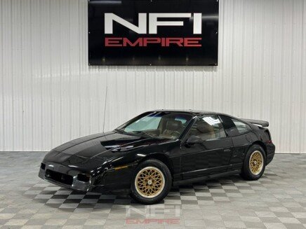 Photo 1 for 1988 Pontiac Fiero