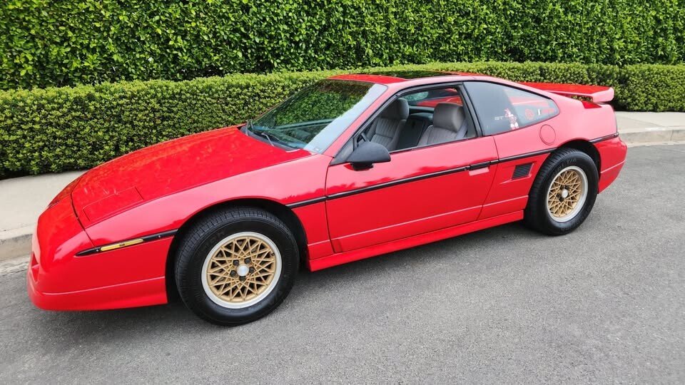 1988 Pontiac Fiero GT