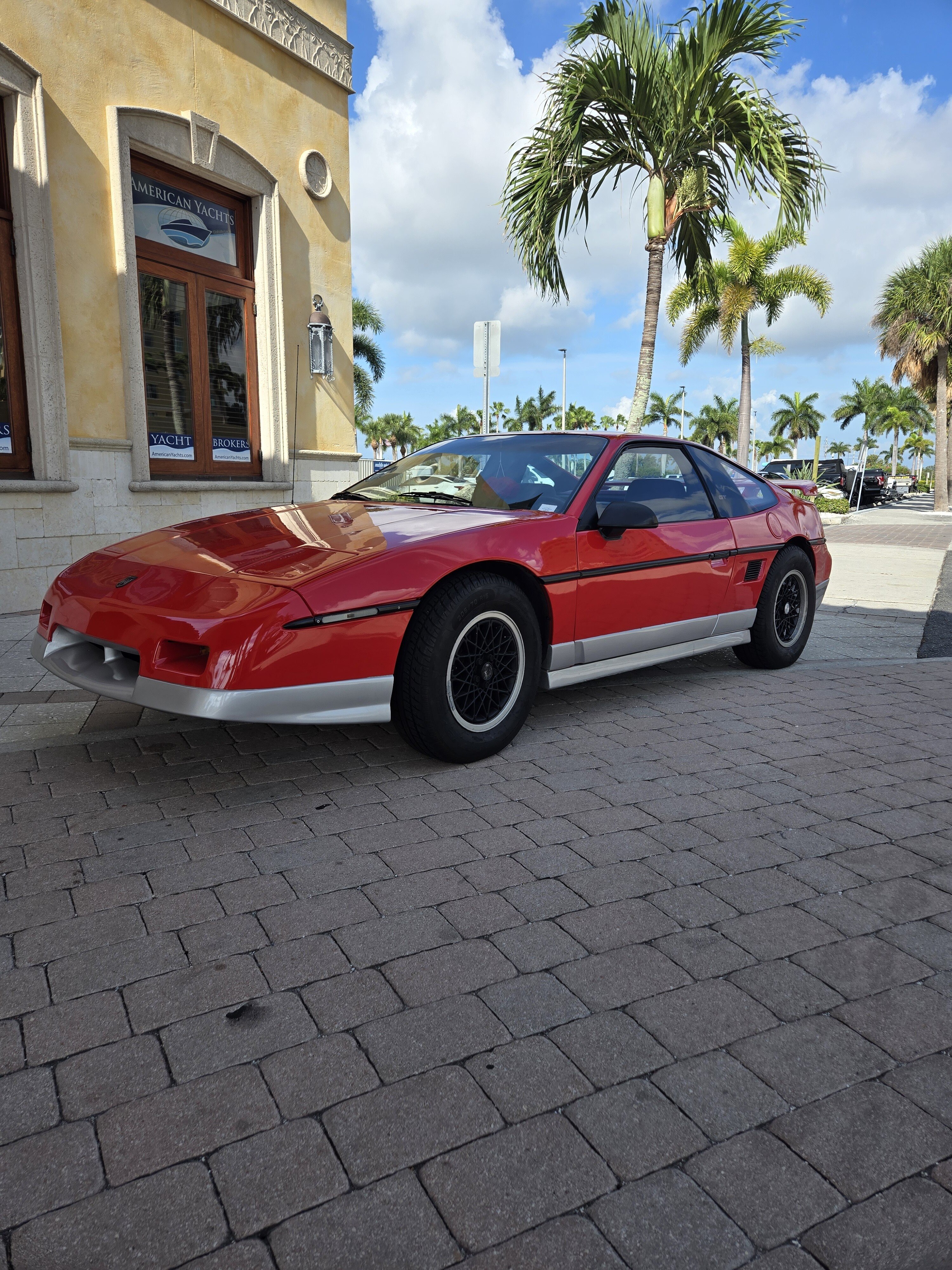 1988 Pontiac Fiero GT