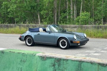 1988 Porsche 911 Carrera Cabriolet