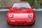 Thumbnail Photo 2 for 1988 Porsche 928