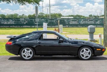 1988 Porsche 928 S4