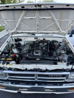 Thumbnail Photo 5 for 1988 Toyota Pickup