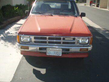 1988 Toyota Pickup 2WD Regular Cab