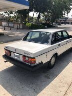 Thumbnail Photo 1 for 1988 Volvo 240