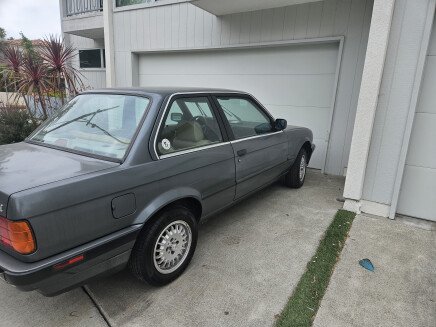 Photo 1 for 1989 BMW 325i Coupe for Sale by Owner