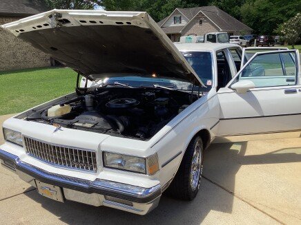 Photo 1 for 1989 Chevrolet Caprice Classic Brougham Sedan for Sale by Owner