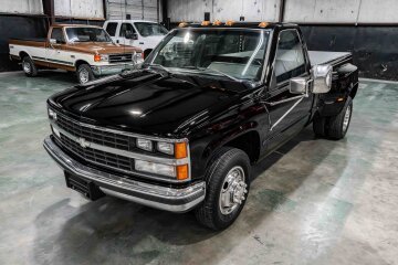 1989 Chevrolet Silverado 3500 2WD Regular Cab