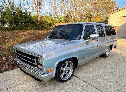Photo 1 for 1989 Chevrolet Suburban 2WD for Sale by Owner