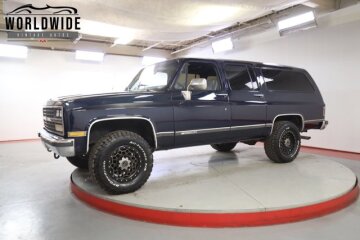 1989 Chevrolet Suburban 4WD 2500