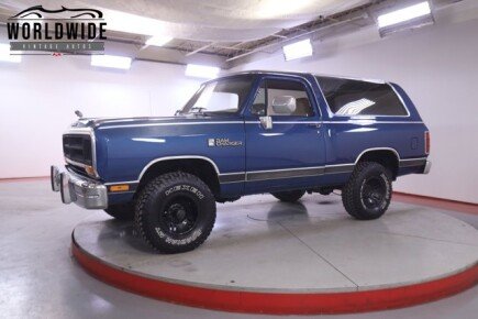Photo 1 for 1989 Dodge Ramcharger 4WD