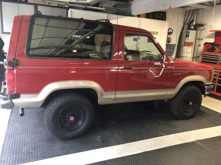 Photo 1 for 1989 Ford Bronco II 4WD for Sale by Owner