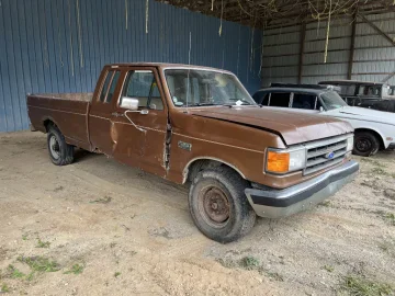 1989 Ford F250 2WD SuperCab