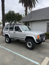 1989 Jeep Cherokee 4WD Pioneer 4-Door
