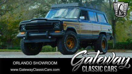 Photo 1 for 1989 Jeep Grand Wagoneer