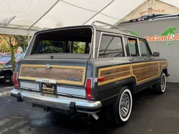 1989 Jeep Grand Wagoneer
