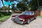 Thumbnail Photo 2 for 1989 Lincoln Town Car Signature