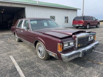 1989 Lincoln Town Car Signature