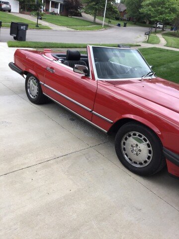 1989 Mercedes-Benz 560SL
