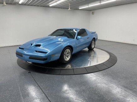 Photo 1 for 1989 Pontiac Firebird