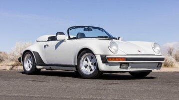 1989 Porsche 911 Carrera Cabriolet
