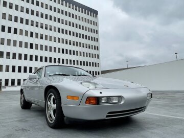 1989 Porsche 928 S4