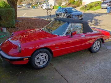 1990 Alfa Romeo Spider Graduate