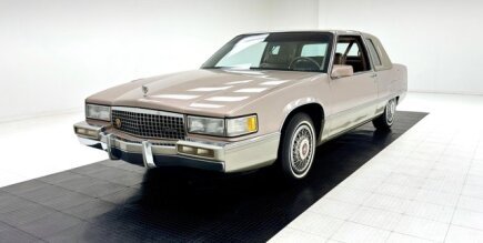 Photo 1 for 1990 Cadillac Fleetwood Coupe