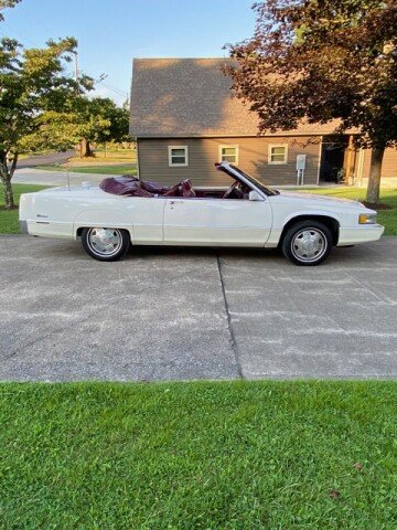 1990 Cadillac Fleetwood Coupe