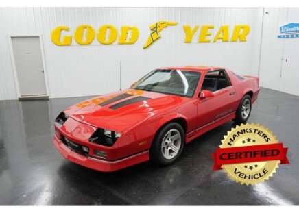Photo 1 for 1990 Chevrolet Camaro IROC-Z Coupe