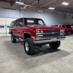 Thumbnail Photo 3 for 1990 Chevrolet Suburban