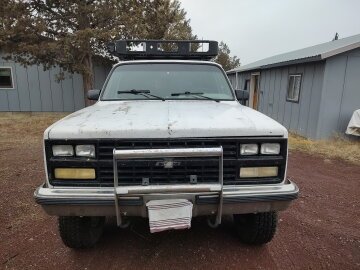 1990 Chevrolet Suburban 4WD 2500
