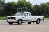 1990 Dodge D/W Truck 2WD Club Cab D-150