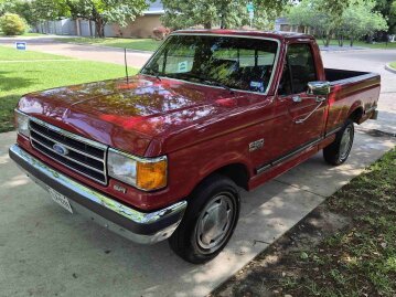 1990 Ford F150 2WD Regular Cab XL