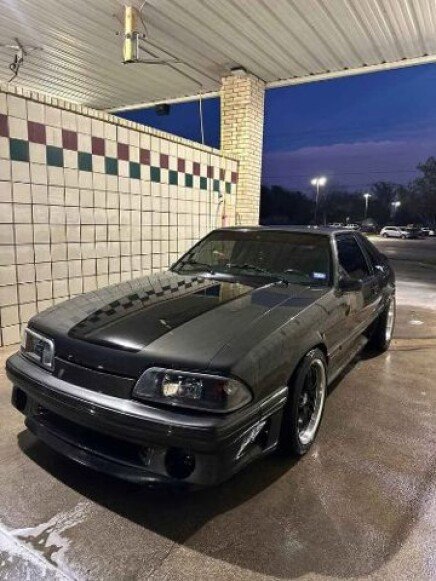 Photo 1 for 1990 Ford Mustang