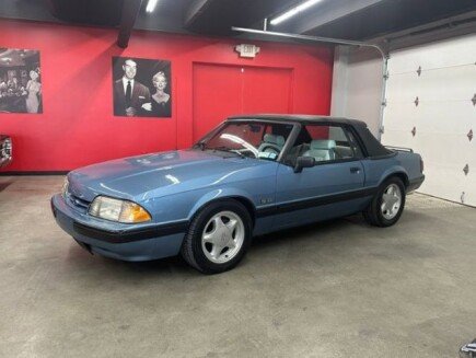 Photo 1 for 1990 Ford Mustang