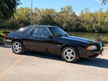 1990 Ford Mustang LX V8 Hatchback